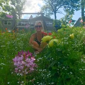 Meet your Posher, Nikki